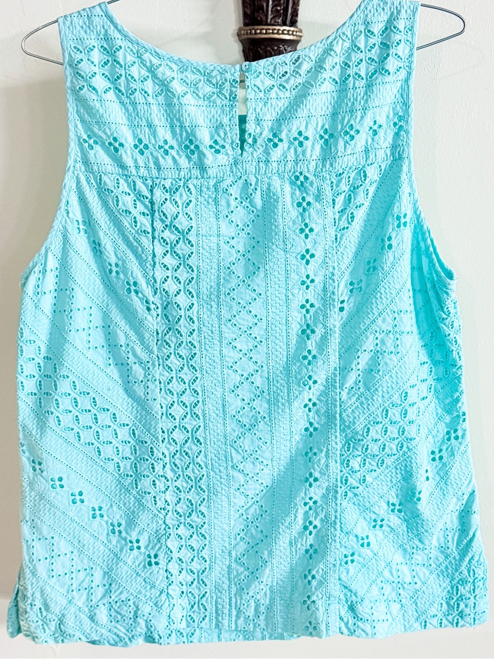 Talbots Petite Eyelet Tank Top 6P Aqua Blue 100% Cotton Sleeveless Summer Blouse - Picture 2 of 6